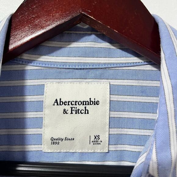 Abercrombie & Fitch Oxford Button Shirt Size XS Blue Striped Preppy Academia - Picture 6 of 6